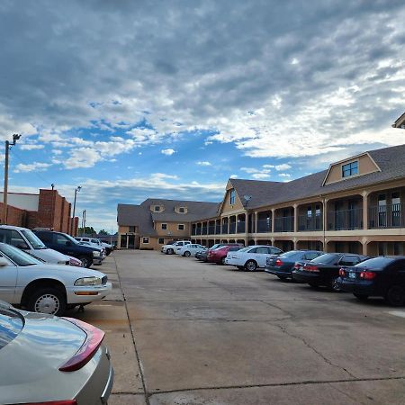 Executive Inn Oklahoma City Exterior photo